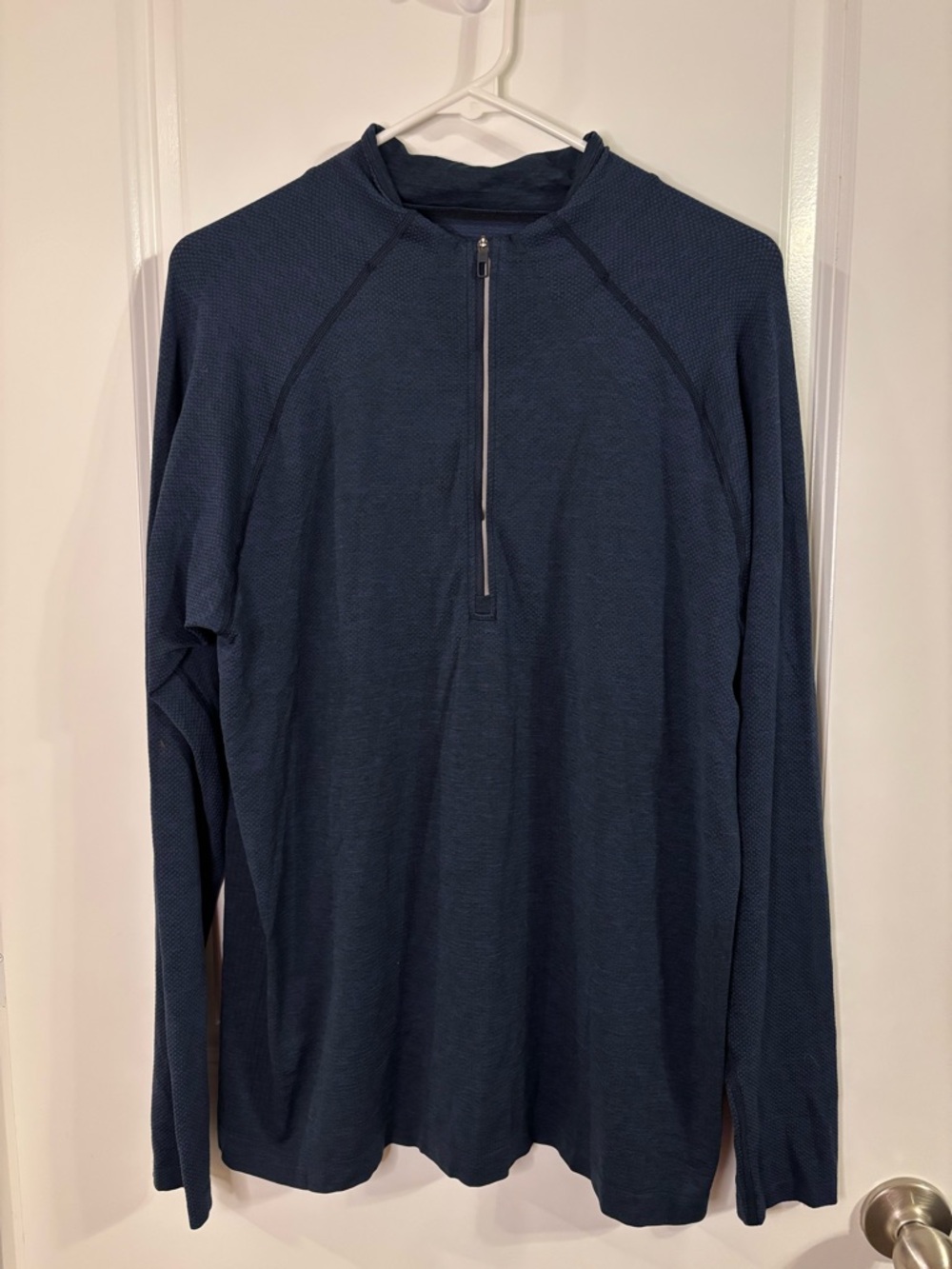 Lululemon Jacket Mens L Navy Blue Metal Vent  1/4 Quarter Zip Pullover Gym
